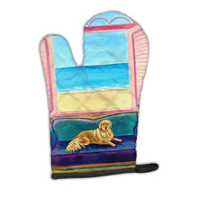 Load image into Gallery viewer, Golden Retriever Couch Sitting Oven Mitt 7188OVMT