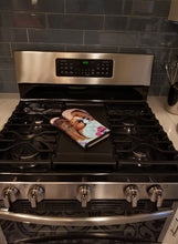 Load image into Gallery viewer, Papillon Oven Mitt 7237OVMT