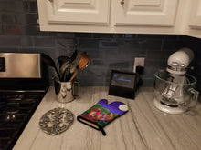 Load image into Gallery viewer, Trick or Treat Halloween Pug Oven Mitt 7281OVMT