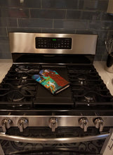 Load image into Gallery viewer, Fairy Moon Dance with Corgi Oven Mitt 7376OVMT