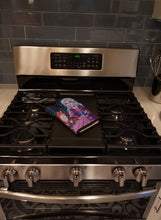 Load image into Gallery viewer, Tea Time Fox Oven Mitt 7398OVMT