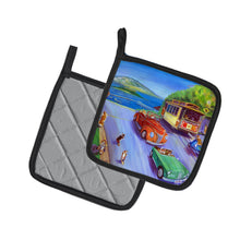 Load image into Gallery viewer, Corgi Hyde Park Pot Holders - Set of 2 Decorative Kitchen Helpers | Made in the USA 7436PTHD