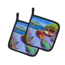 Load image into Gallery viewer, Corgi Hyde Park Pot Holders - Set of 2 Decorative Kitchen Helpers | Made in the USA 7436PTHD