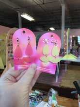 Load image into Gallery viewer, Retro Drop Earrings