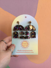 Load image into Gallery viewer, Bold Shaped Earrings