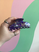 Load image into Gallery viewer, Pop of Color Hair Claw
