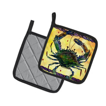 Load image into Gallery viewer, Crab Pot Holders - Set of 2 Decorative Kitchen Helpers | Made in the USA 8058PTHD