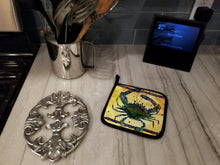 Load image into Gallery viewer, Crab Pot Holders - Set of 2 Decorative Kitchen Helpers | Made in the USA 8058PTHD