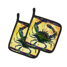 Load image into Gallery viewer, Crab Pot Holders - Set of 2 Decorative Kitchen Helpers | Made in the USA 8058PTHD