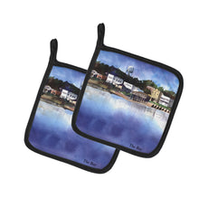 Load image into Gallery viewer, The Pass Pot Holders - Set of 2 Decorative Kitchen Helpers | Made in the USA 8120RPTHD