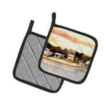 Load image into Gallery viewer, The Pass Pot Holders - Set of 2 Decorative Kitchen Helpers | Made in the USA 8121LPTHD