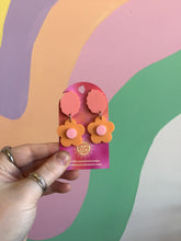 Load image into Gallery viewer, Daisy Clip-On Earrings