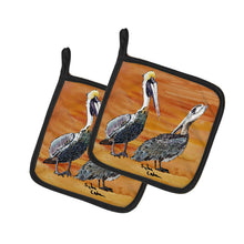 Load image into Gallery viewer, Pelican Pot Holders - Set of 2 Decorative Kitchen Helpers | Made in the USA 8407PTHD