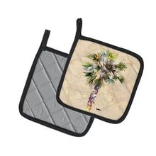 Load image into Gallery viewer, Palm Tree Pot Holders - Set of 2 Decorative Kitchen Helpers | Made in the USA 8481PTHD