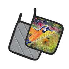 Load image into Gallery viewer, Parrot  Parrot Head Pot Holders - Set of 2 Decorative Kitchen Helpers | Made in the USA 8602PTHD