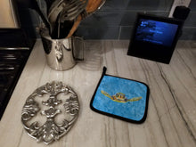 Load image into Gallery viewer, Turtle Pot Holders - Set of 2 Decorative Kitchen Helpers | Made in the USA 8653PTHD