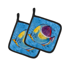Load image into Gallery viewer, Tropical Fish Pot Holders - Set of 2 Decorative Kitchen Helpers | Made in the USA 8676PTHD