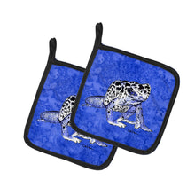 Load image into Gallery viewer, Frog Pot Holders - Set of 2 Decorative Kitchen Helpers | Made in the USA 8687PTHD