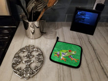 Load image into Gallery viewer, Frog Pot Holders - Set of 2 Decorative Kitchen Helpers | Made in the USA 8688PTHD
