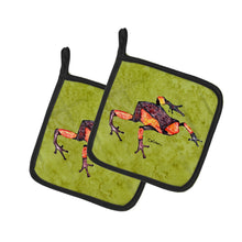 Load image into Gallery viewer, Frog Pot Holders - Set of 2 Decorative Kitchen Helpers | Made in the USA 8689PTHD