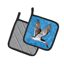 Load image into Gallery viewer, Bird on Blue Pot Holders - Set of 2 Decorative Kitchen Helpers | Made in the USA 8692PTHD