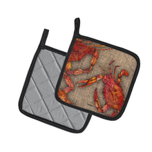 Load image into Gallery viewer, Cooked Crabs on Faux Burlap Pot Holders - Set of 2 Decorative Kitchen Helpers | Made in the USA 8742PTHD