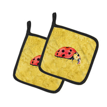 Load image into Gallery viewer, Lady Bug on Yellow Pot Holders - Set of 2 Decorative Kitchen Helpers | Made in the USA 8867PTHD