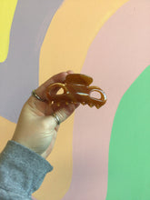 Load image into Gallery viewer, Classic Marbled Hair Claws