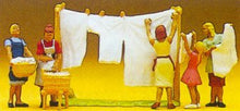 Load image into Gallery viewer, Preiser 10050 HO Scale Women Hanging Laundry -- pkg(5)