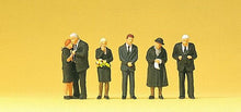 Load image into Gallery viewer, Preiser 10521 HO Scale Funeral Attendees -- pkg(6)