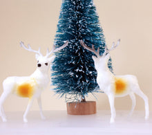 Load image into Gallery viewer, Retro Style 1.5" Reindeer Decorative Figurine, 1960s