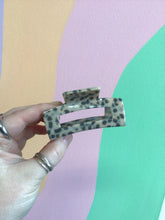 Load image into Gallery viewer, Simply Perfect Hair Claw