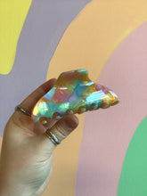 Load image into Gallery viewer, Pearlescent Hair Claws