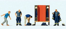 Load image into Gallery viewer, Preiser 10642 HO Scale Preparing For Fire Run