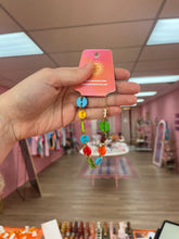 Load image into Gallery viewer, Button bracelet