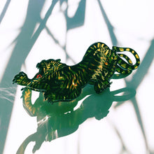 Load image into Gallery viewer, "Attack" Style Tiger Hair Clip | Claw Clip in Velvet Travel Bag