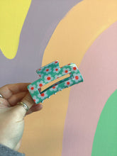 Load image into Gallery viewer, Daisy Spring Hair Claw