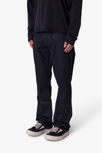 Load image into Gallery viewer, B731 Oiled Bootcut Denim - Black