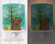 Load image into Gallery viewer, Christmas Tree and Chocolate Labrador Ceramic Night Light BB1606CNL
