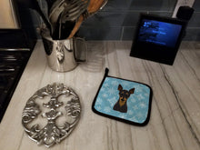 Load image into Gallery viewer, Snowflake Min Pin Pot Holders - Set of 2 - Heat-Resistant Kitchen Essentials BB1674PTHD