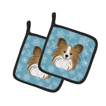 Load image into Gallery viewer, Snowflake Papillon Pot Holders - Set of 2 - Heat-Resistant Kitchen Essentials BB1682PTHD