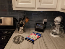 Load image into Gallery viewer, American Flag and Buff Poodle Oven Mitt BB2188OVMT