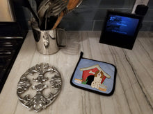 Load image into Gallery viewer, Dog House Collection Russian Spaniel Pot Holders - Set of 2 - Heat-Resistant Kitchen Essentials