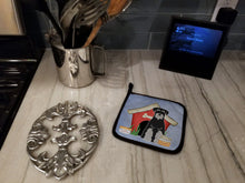 Load image into Gallery viewer, Dog House Collection Standard Schnauzer Black Grey Pot Holders - Set of 2 - Heat-Resistant Kitchen Essentials BB2788PTHD