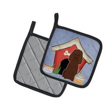 Load image into Gallery viewer, Dog House Collection Irish Water Spaniel Pot Holders - Set of 2 - Heat-Resistant Kitchen Essentials