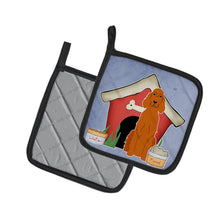 Load image into Gallery viewer, Dog House Collection Irish Setter Pot Holders - Set of 2 - Heat-Resistant Kitchen Essentials