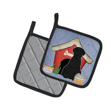 Load image into Gallery viewer, Dog House Collection Giant Schnauzer Pot Holders - Set of 2 - Heat-Resistant Kitchen Essentials