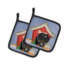 Load image into Gallery viewer, Dog House Collection Wire Haired Dachshund Dapple Pot Holders - Set of 2 - Heat-Resistant Kitchen Essentials