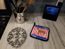 Load image into Gallery viewer, USA Patriotic Spanish Hound Pot Holders - Set of 2 - Heat-Resistant Kitchen Essentials BB3291PTHD