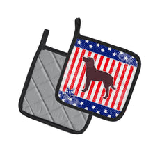 Load image into Gallery viewer, AUSA Patriotic merican Water Spaniel Pot Holders - Set of 2 - Heat-Resistant Kitchen Essentials BB3301PTHD